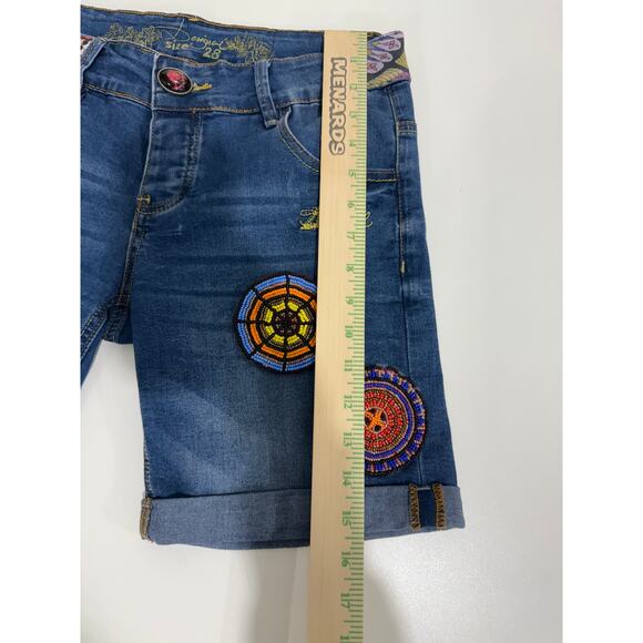 Desigual Beaded Patch Bermuda Denim Shorts – Size 28 - Picture 7 of 11